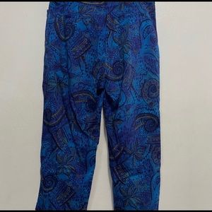 Chico’s blue paisley Capri